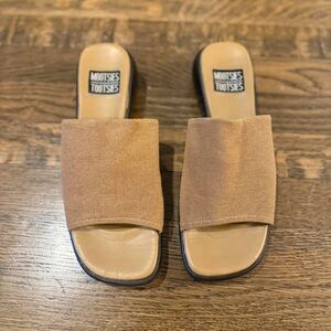 Mootsies Tootsies 90s Tan Slide Sandals